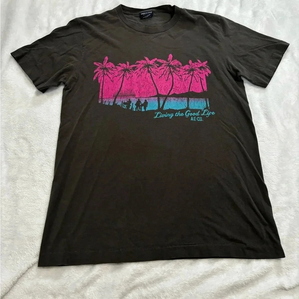 American Eagle Graphic T-Shirt Palm Trees Living the Good Life
